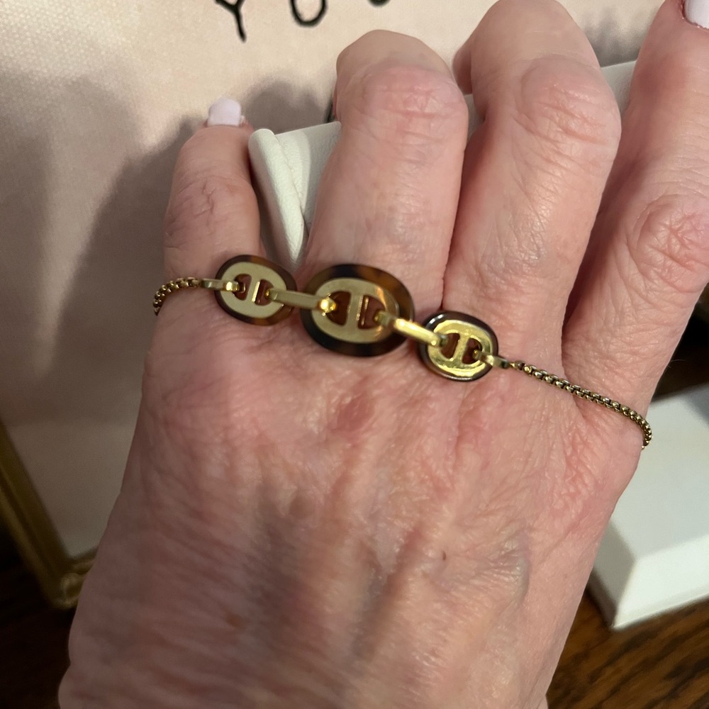 Michael Kors Tortoise and Gold-tone Maritime Link Bracelet (only) - Picture 3 of 11